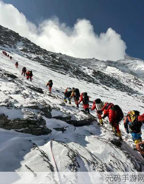又白又大的两座峰要凉了：1. 冰雪覆盖下的双峰：寒冷即将来临