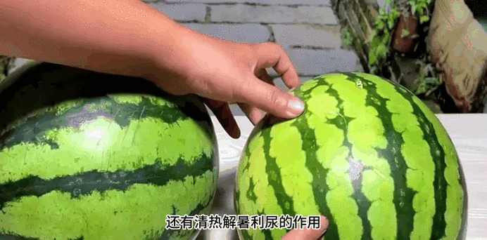 吃瓜不打烊吃瓜:1. 吃瓜不停歇,解读娱乐圈新动态