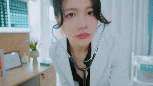 欧阳韵扮演者：1. 欧阳韵：在演艺道路上的蜕变与成长