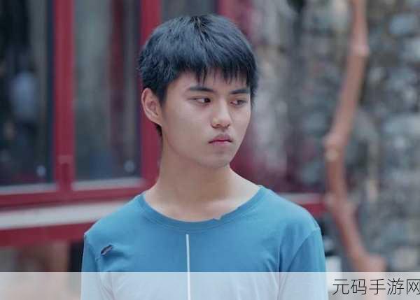 小光下海演员:1. 《小光下海:勇敢追梦的青春故事