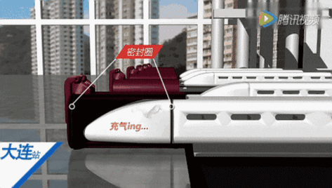 真空下楼取快递被c嗯啊小说漫画:1. 真空世界中的快递奇遇:从楼下到云端
