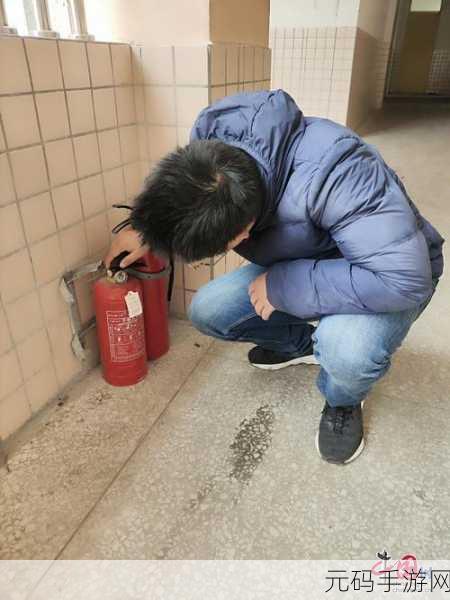 夏季校服透光现象引发热议:1. 夏季校服透光现象引发的健康隐患探讨