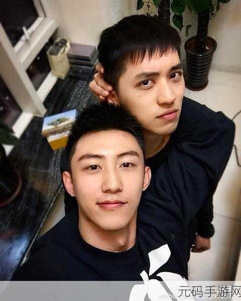 亚洲一区男男一卡:1. 亚洲一区男男一卡:探索爱情与友情的边界