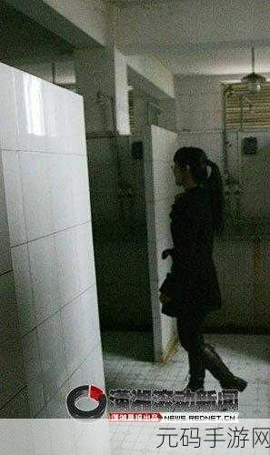 四个校花洗澡被17个农民工,仙女下凡遇见山村少年