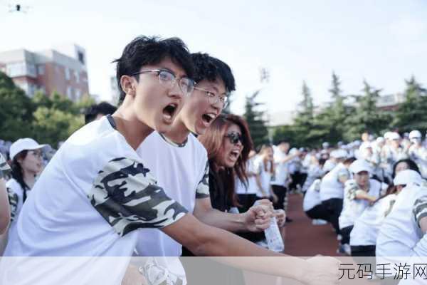 51吃瓜群众fun军训跳舞,军训舞王争霸赛:51位萌新燃炼青春